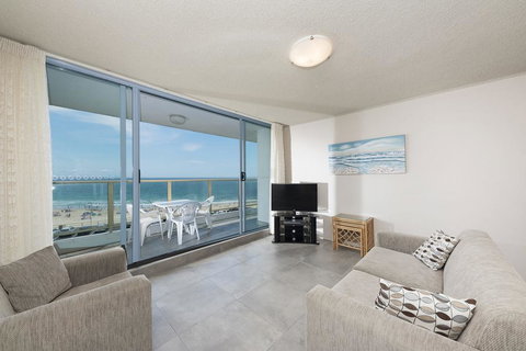 Ebbtide, Unit 17, 2-6 North Street - Mackay Tourism 3