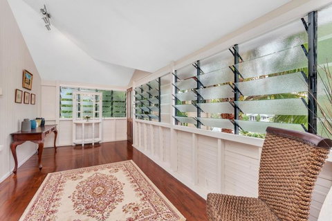 Edge Hill Holiday Home / Cairns - Mackay Tourism 2