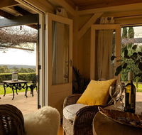 El Camino country cottage with terrace and stunning views - Mackay Tourism