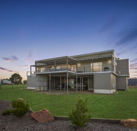 Elevation - Waterviews in Newlands Arm - Mackay Tourism