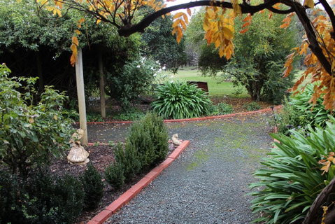 Elinike Guest Cottages - Mackay Tourism 2