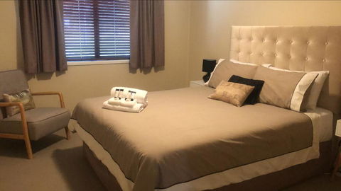 ELSINOR Townhouse 2 - Mackay Tourism 1
