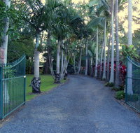 Emerald Tropical Palms B  B - Mackay Tourism
