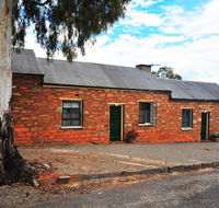 Emma Tiver Heritage Cottage - Mackay Tourism