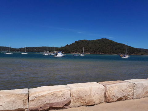 Ettalong Beach Motel - Mackay Tourism 0