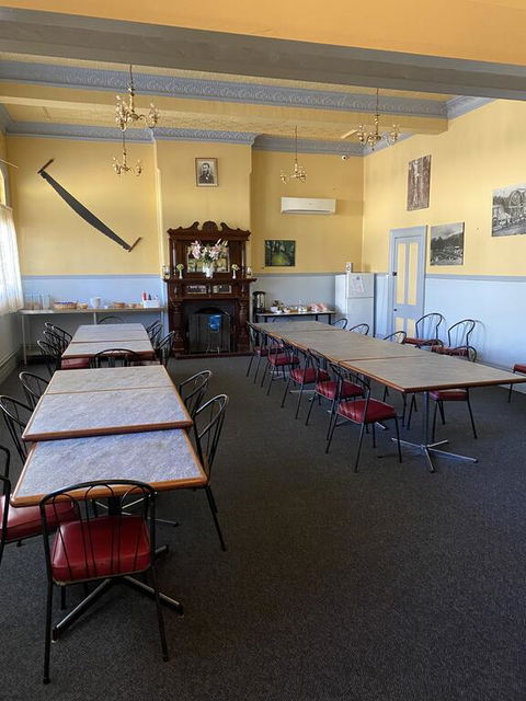 Exchange Hotel Greenbushes - Mackay Tourism 1