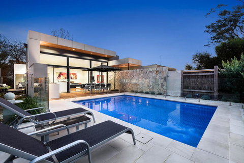 FAIRSEA RETREAT - RYE - Mackay Tourism 0