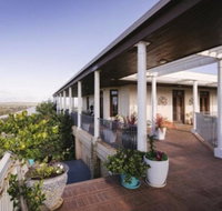 Fairway Manor Accomodation - Mackay Tourism