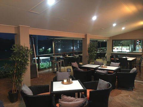 Fairway Village @ Windaroo Lakes Golf Club - Mackay Tourism 2