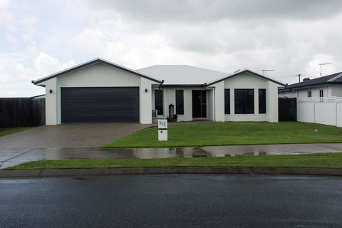 Family Friendly Holiday Home - Mackay Tourism 3