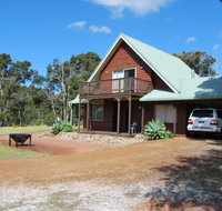 Farm Lane Retreat - Mackay Tourism