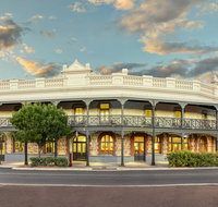Farmers Home Hotel - Mackay Tourism