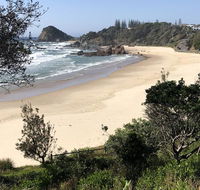 Fi's relaxing Beach House - Mackay Tourism