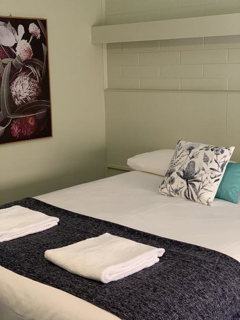 Finley Country Club Hotel Motel - Mackay Tourism 2