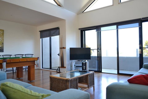 Fischer Torquay By Gold Star Stays - Mackay Tourism 1