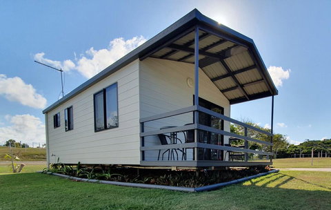 Fisherman's Beach Holiday Park - Mackay Tourism 1