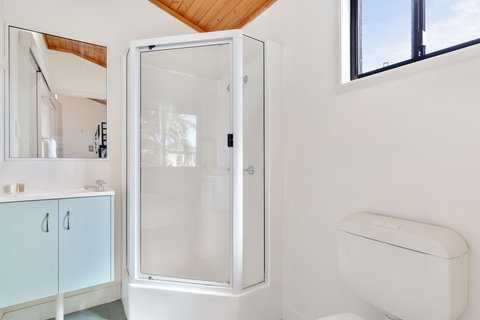 Fisherman's Beach Holiday Park - Mackay Tourism 3