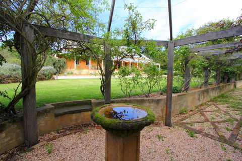Fitzroy Inn Historic Retreat Mittagong - Mackay Tourism 0