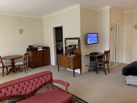 Fitzroy Inn Historic Retreat Mittagong - Mackay Tourism 3