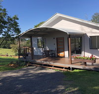 Flame Tree Chalet - Mackay Tourism