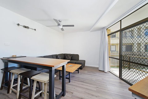 Flynns Beach Apartments 4, 41 Pacific Drive - Mackay Tourism 2