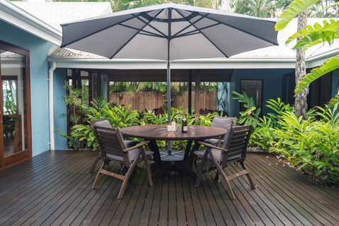 Frangipani Beach House - Newell Beach - Mackay Tourism 3