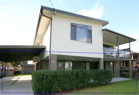 FRASERS COTTAGE- 23 Castle St Laurieton - Mackay Tourism 0