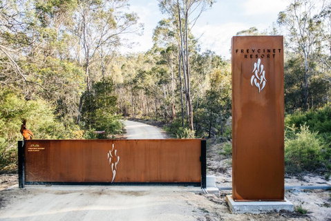 Freycinet Resort - Mackay Tourism 1