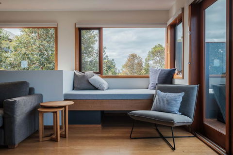 Freycinet Studios Bay - Mackay Tourism 0