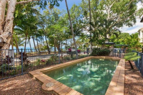 Fusilier Beachfrontviews - Mackay Tourism 0