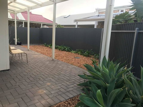 Gawler Townhouse 1 Bedroom - Mackay Tourism 2