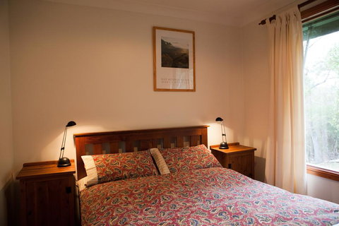 Geebung Cottage - Mackay Tourism 1