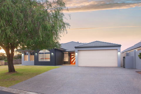 Geographe House - Mackay Tourism 1