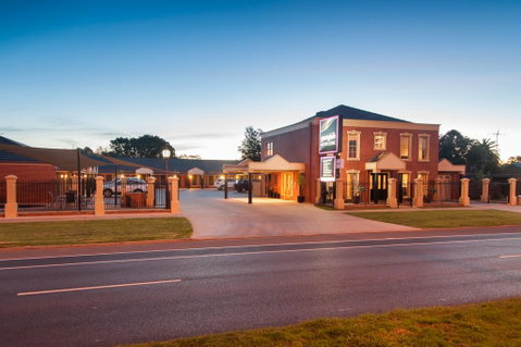 Georgian Motor Lodge - Mackay Tourism 0