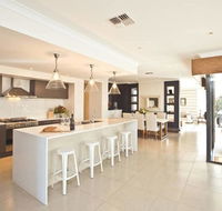 Getaway on Poplars - Comfortable and well-appointed - Mackay Tourism