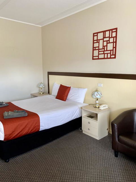Gilgandra Motel - Mackay Tourism 3