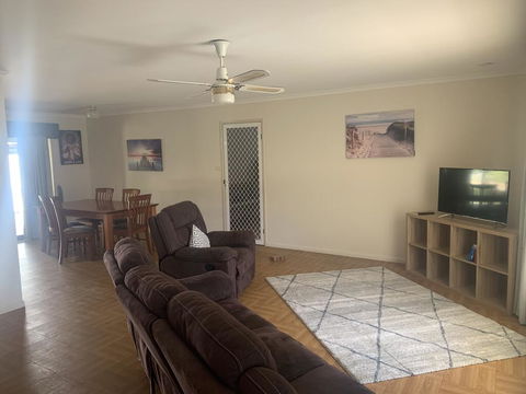 Gin Gin Budget Accommodation - Mackay Tourism 2