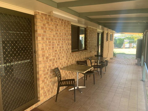 Gin Gin Budget Accommodation - Mackay Tourism 1