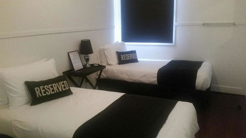 Gin Gin Budget Accommodation - Mackay Tourism 0