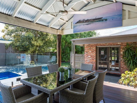 Glen Retreat - Mackay Tourism 0