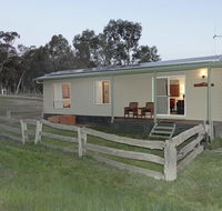 Glenview Alpaca Farm - Mackay Tourism