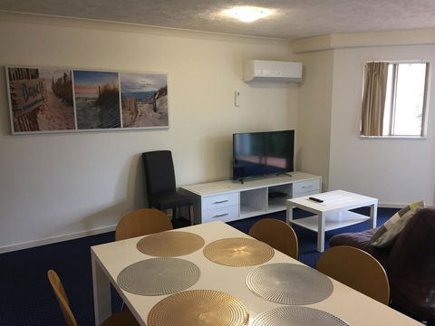 Gold Coast Family Apartment - Mackay Tourism 3
