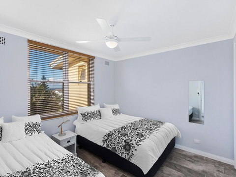 Golden Sands Apartment 10 - Mackay Tourism 1
