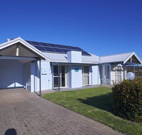 Golf and Beach Retreat - Mackay Tourism