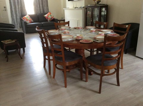 Granny's B&B - Mackay Tourism 1