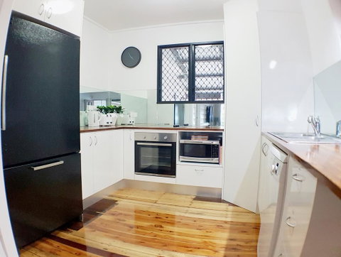 Great Northern Beach House - Mackay Tourism 3