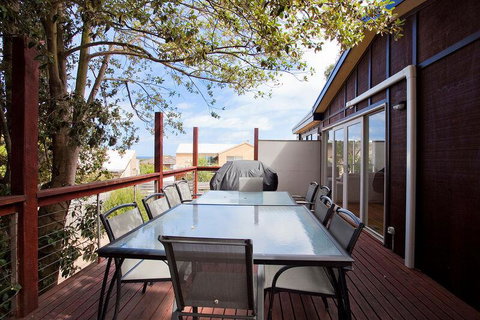 Great Ocean Retreat 43 - Mackay Tourism 2