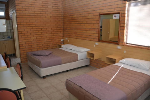 Grong Grong Motor Inn - Mackay Tourism 2