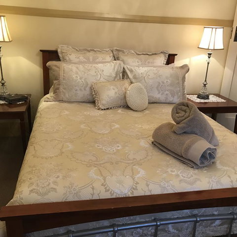 Guest House On Hyde - Mackay Tourism 3