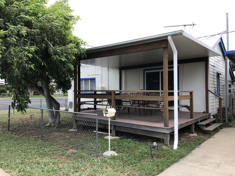 Gumby Gumby Cottage - Mackay Tourism 1